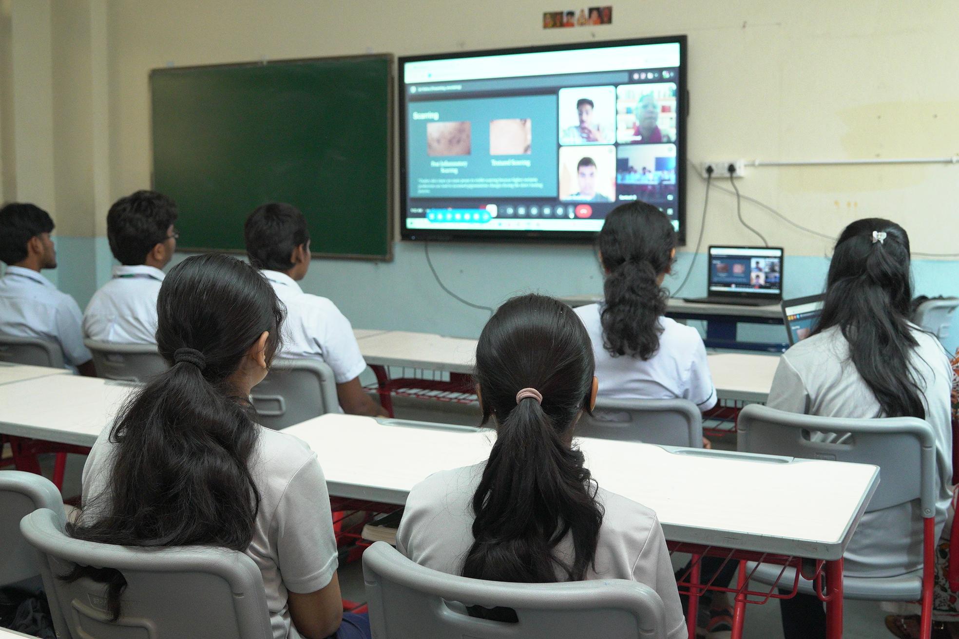 Students in India attending a Skinapse dermatology education session